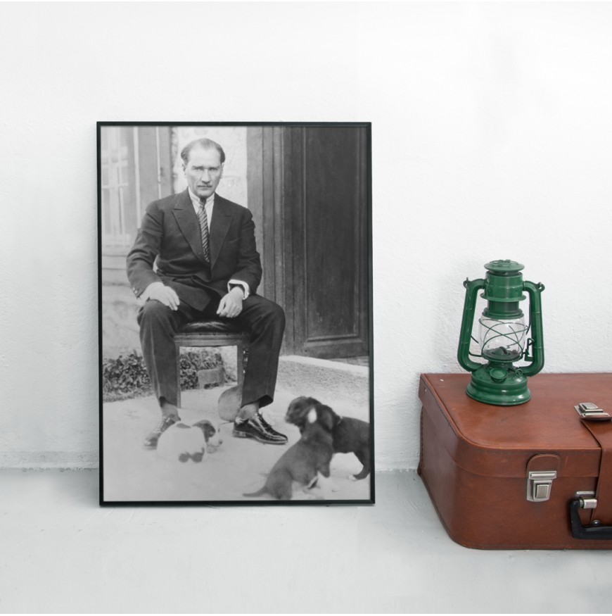 Mustafa Kemal Atatürk - Poster - Köpekler ile
